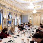 Zelenski revela plan de 20 puntos de EU y Ucrania para frenar la guerra