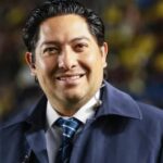 SRE atiende caso de Julio Ibáñez y Danny García, periodistas deportivos detenidos en Sudáfrica; verifica imputaciones